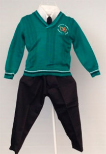 Escuela primaria uniforme de gala